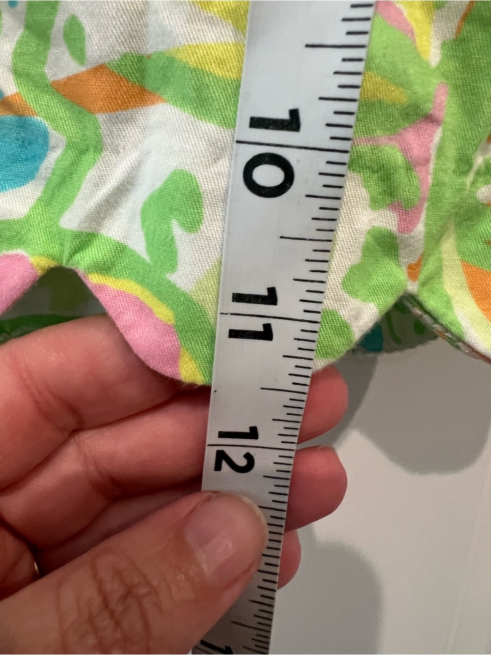Lilly Pulitzer Scallop Hem Tropical Print Shorts Size 4 (The Buttercup Short) - Picture 12 of 16